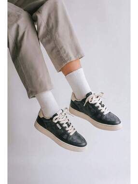 COACH LOW TOP LEATHER SNEAKERS